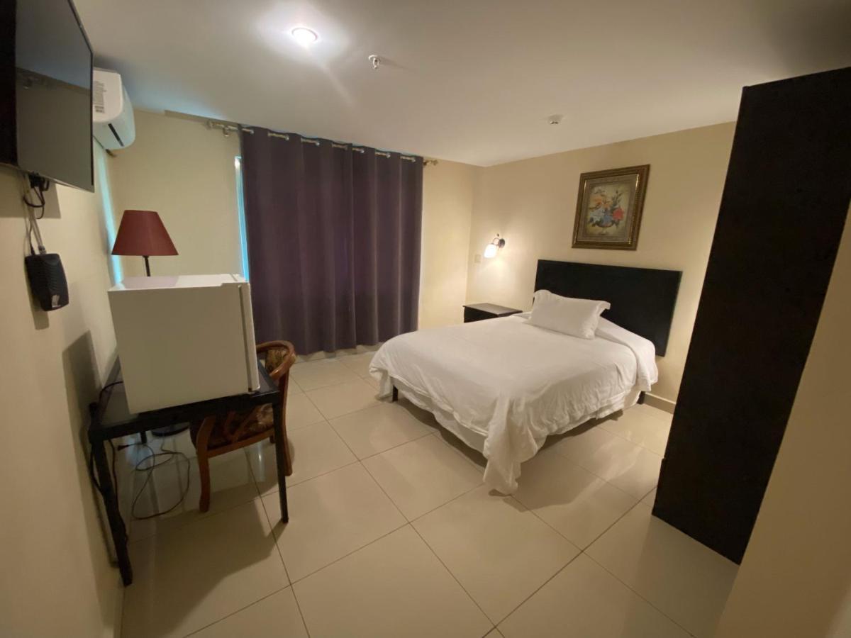 Hotel F Sur Inn Давид Екстериор снимка