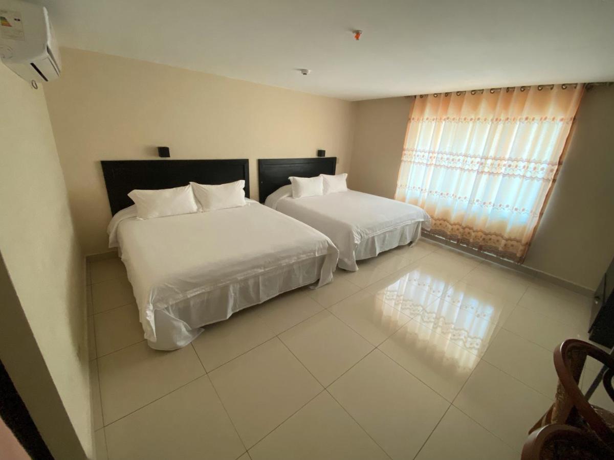 Hotel F Sur Inn Давид Екстериор снимка