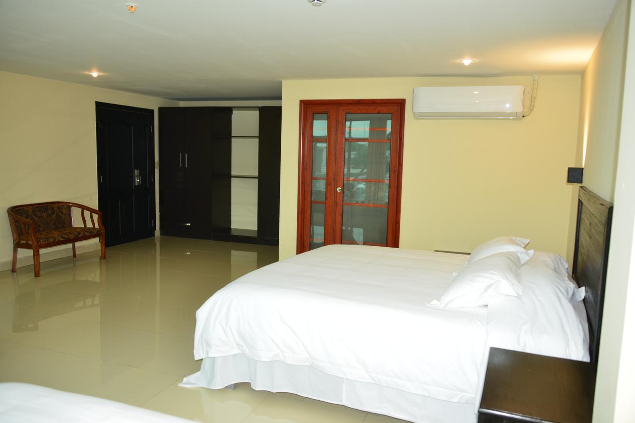 Hotel F Sur Inn Давид Екстериор снимка