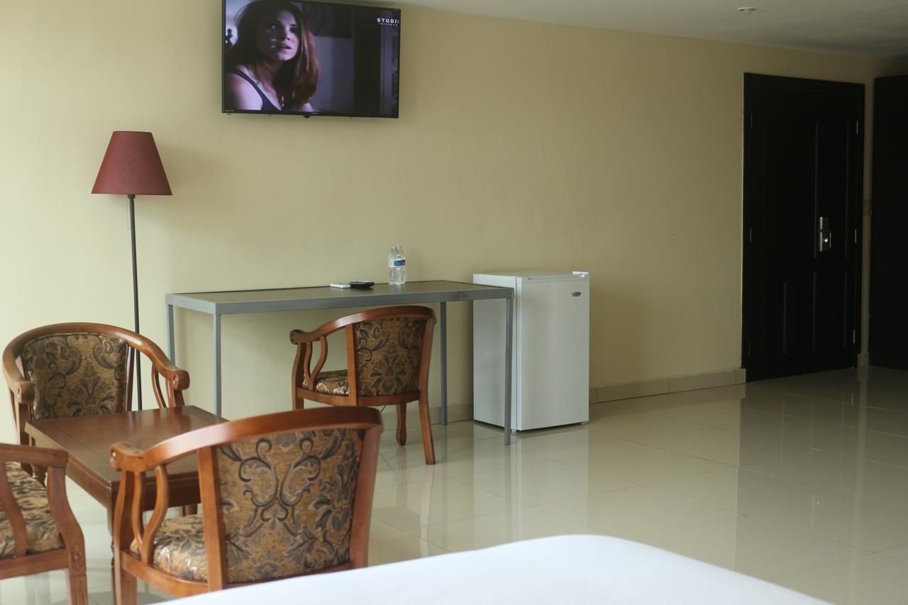 Hotel F Sur Inn Давид Екстериор снимка